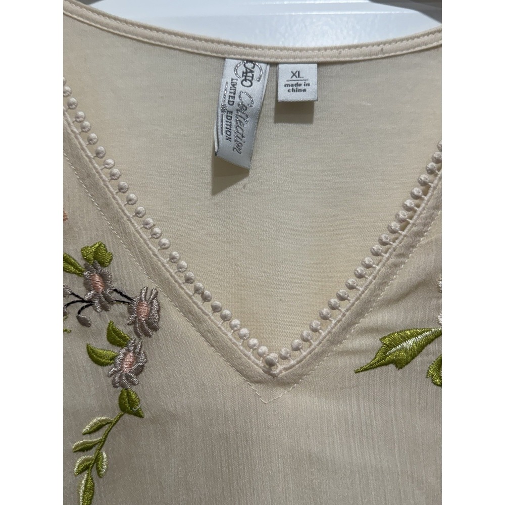 Cream Floral Embroidery Flutter Sleeve Women's Blouse Size XL - Picture 3 of 4